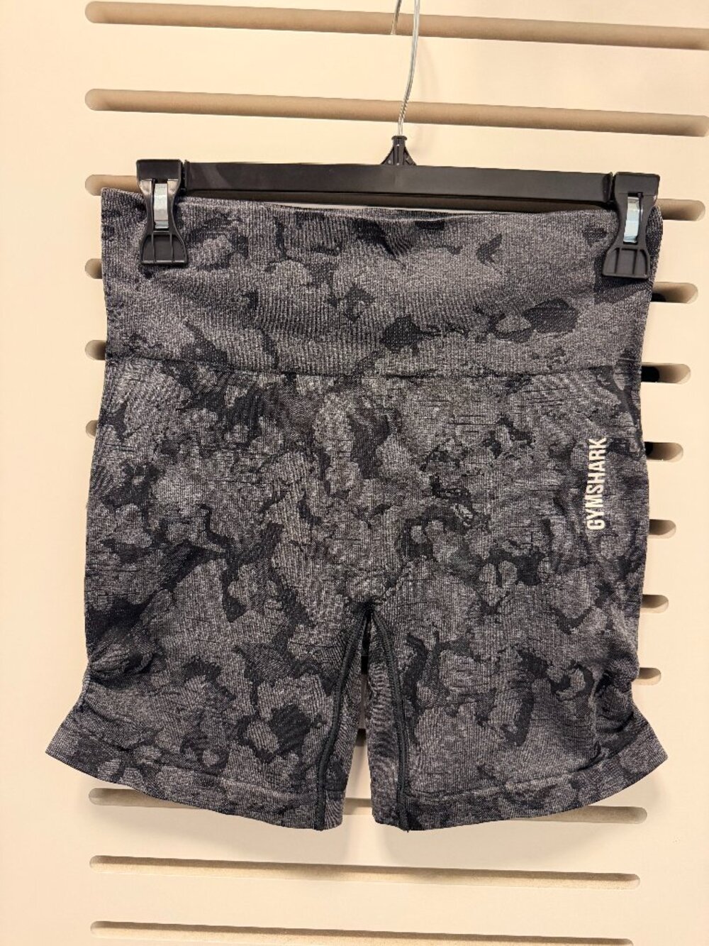 Gymshark Adapt Camo Seamless Shorts - Black Size M